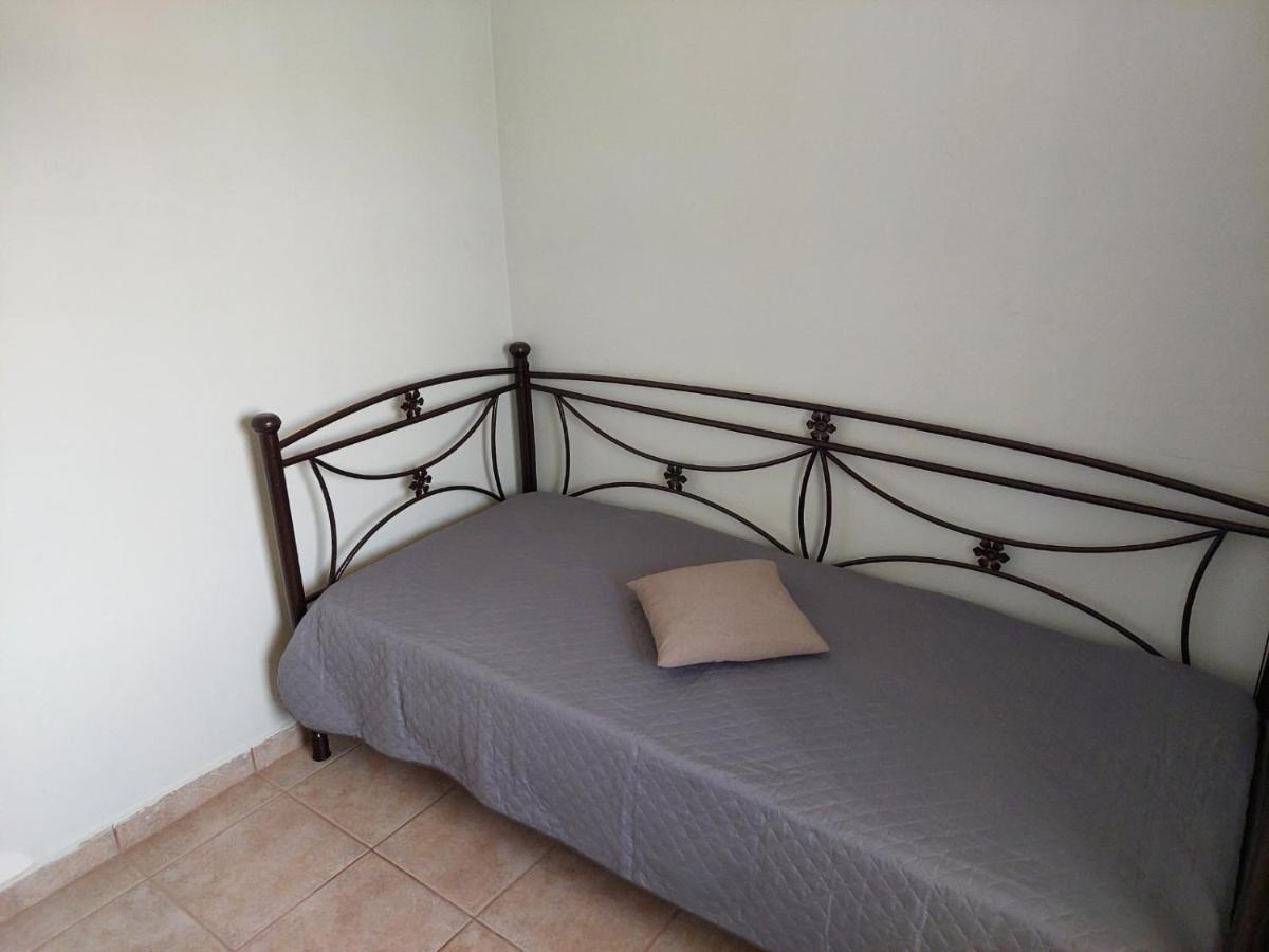 ניקיאנה Twins Apartments מראה חיצוני תמונה