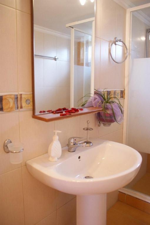 ניקיאנה Twins Apartments מראה חיצוני תמונה